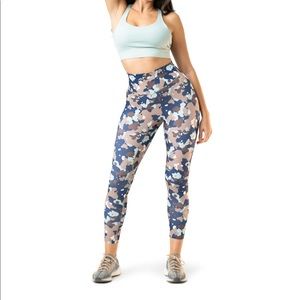 Balance Athletica Ascend Workout Legging